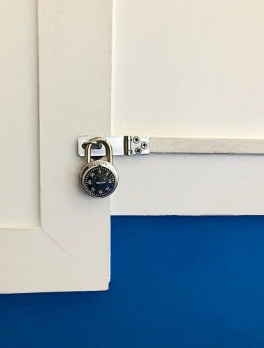 lock-cabinet