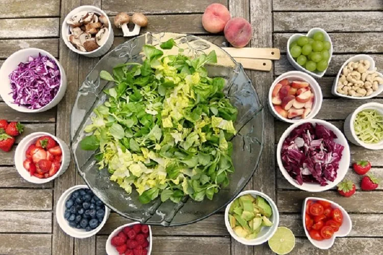 vegetables-health-food-salat