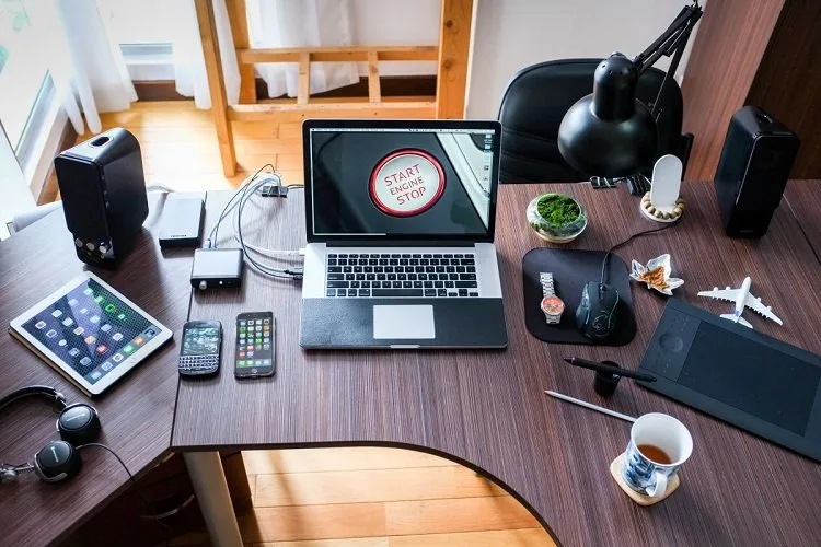 ergonomic-workspace