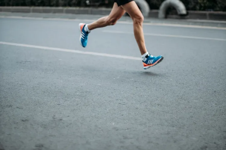 running marathon Adidas